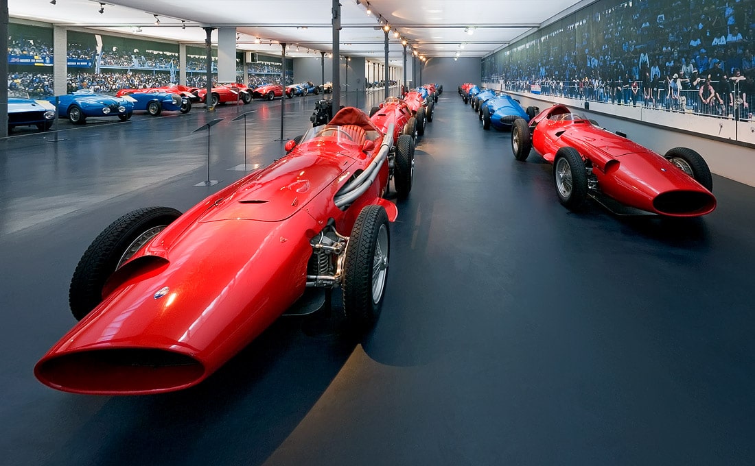 Thumbnail link to Cité de l'Automobile motor museum 360 virtual tour